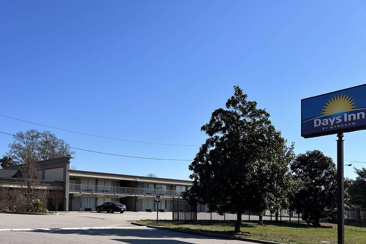 Days Inn By Wyndham Monroe Nc Eksteriør bilde